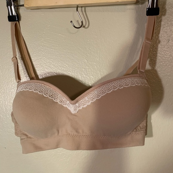 Padded Bra - Picture 1 of 3